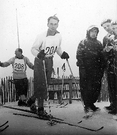 Lionel Terray en depart Ã  ski