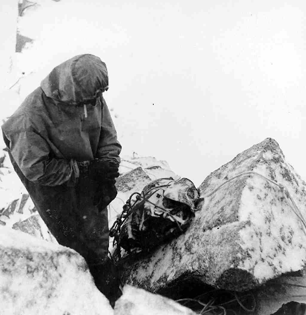 Photo historique d'alpinisme en haute montagne