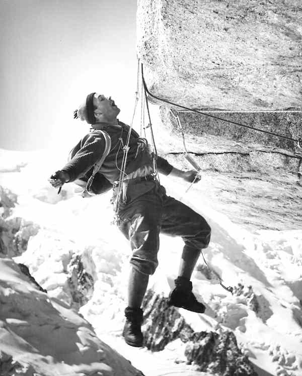 Alpiniste Lionel Terray en haute montagne