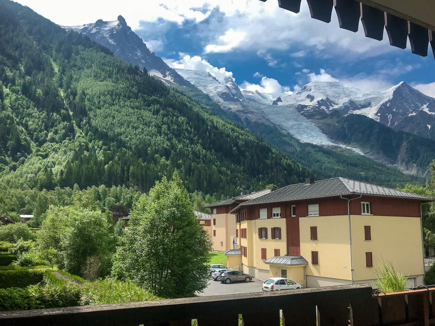 Appartement 3 chambre à Chamonix centre avec belle vue de la terrasse Appartement 3 chambre à Chamonix centre avec belle vue de la terrasse