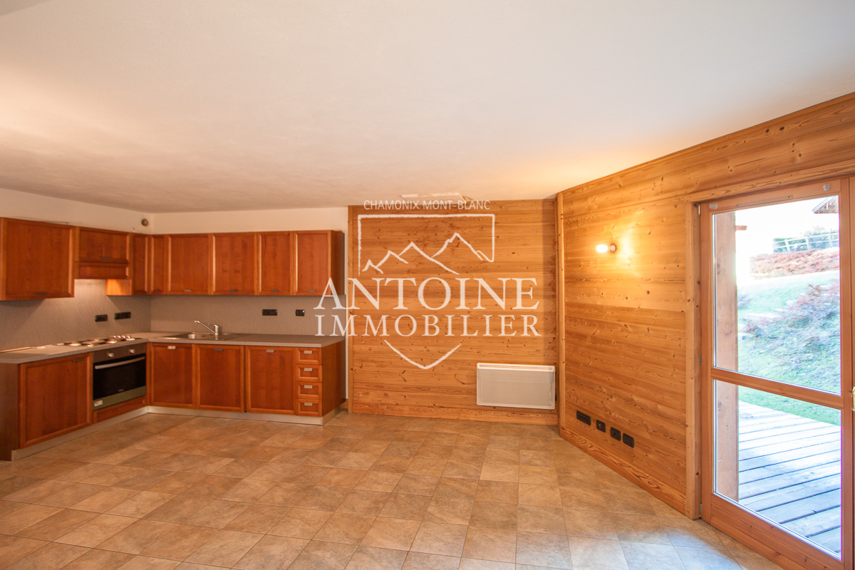 Séjour avec cuisine appartement à vendre Chamonix Séjour avec cuisine appartement à vendre Chamonix