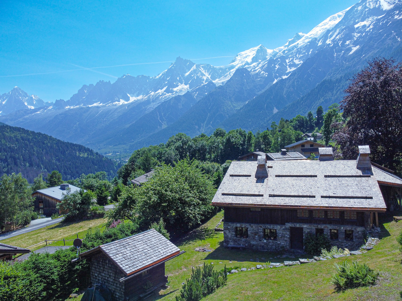 Traditional farm for sale in Les Houches sector Les Chavants