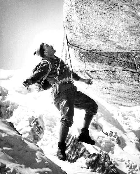 Lionel Terray en escalade Ã  Chamonix